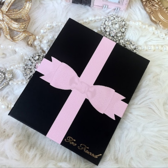 🆕 Too Faced Paris After Dark - Picture 2 of 16